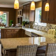 Traditional Open Plan Kitchen With Granite Countertops