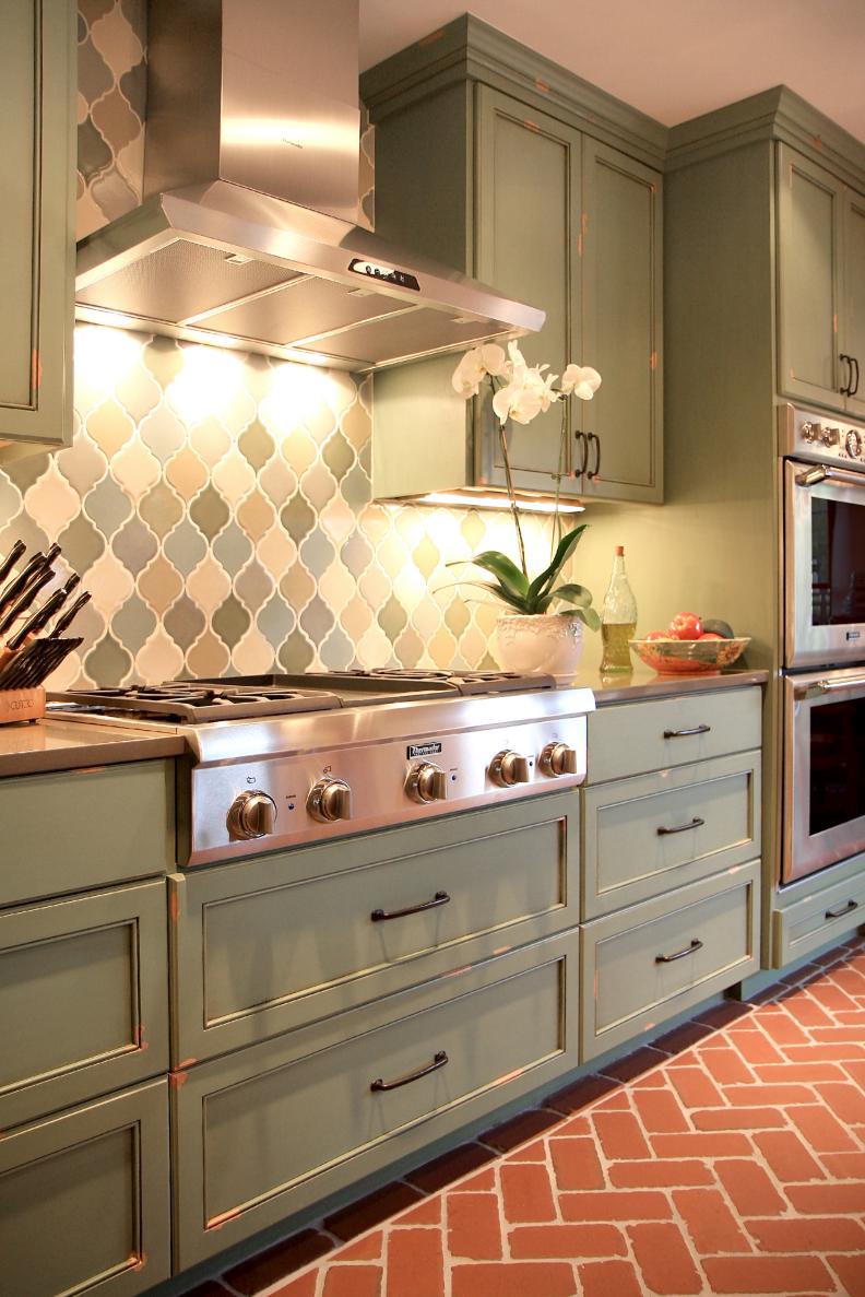 Transitional Kitchen With Green Shaker Cabinets & Mosaic Backsplash