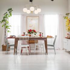Natural Elements Add Life to an All-White Dining Room