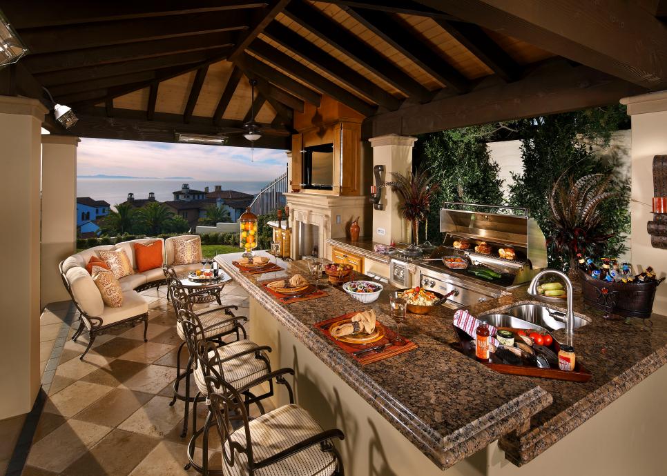 Covered Outdoor Kitchen With Built In Bar Hgtv