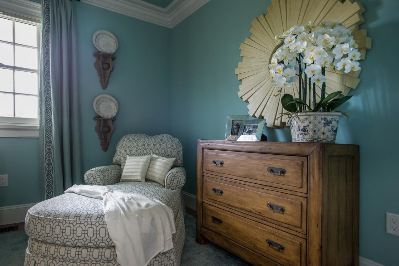 Chaise Lounge And Dresser Hgtv