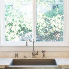 Metal Farmhouse Sink With Traditional Faucet