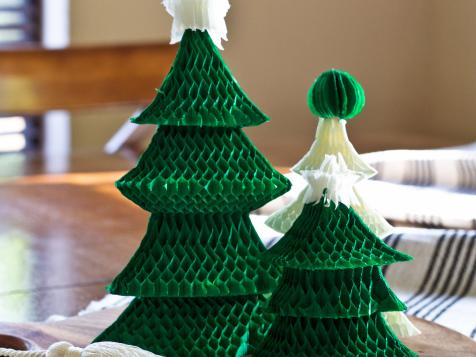 How to Make an Easy Christmas Tree Centerpiece