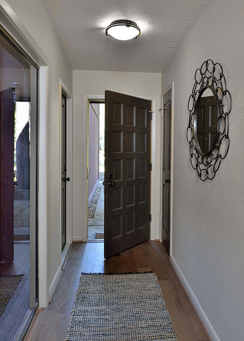 updated-entryway-to-bachelor-s-home-hgtv