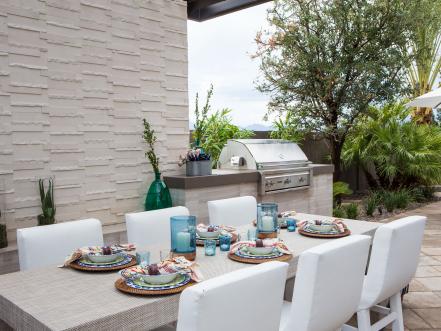 9: An Outdoor Dining Room