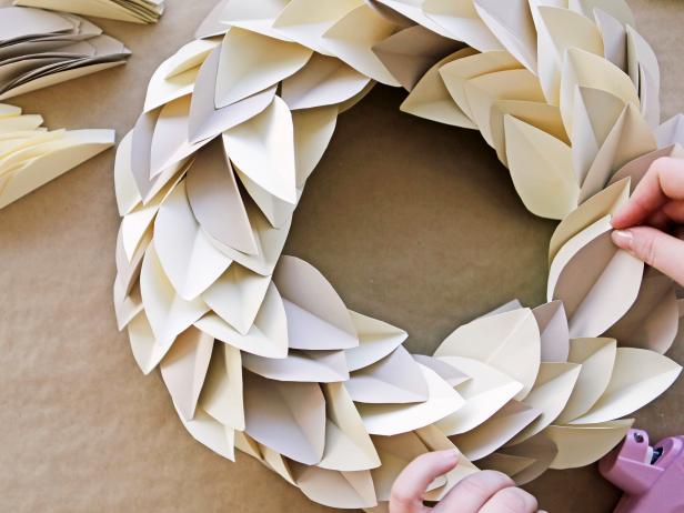 Step 7: Continue around the wreath until the two ends of leaves meet.