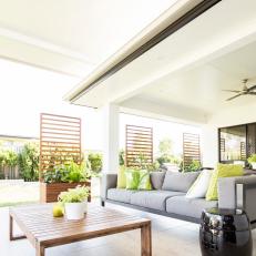 Contemporary Combines With Tropical for a Compelling Outdoor Design