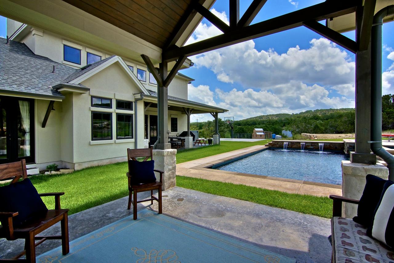 Porches Ranch Style Home Arizona