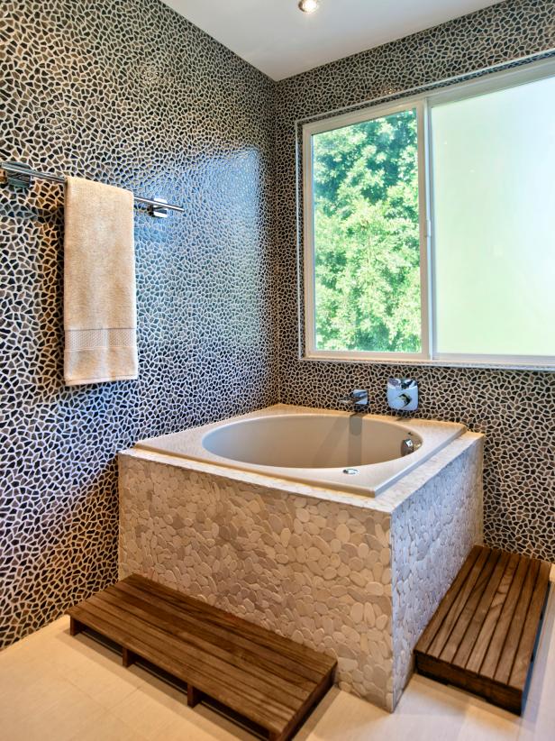 7 Bath Mat Ideas to Make Your Bathroom Feel More Like a Spa