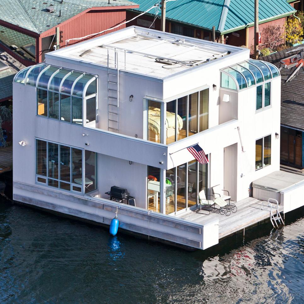 White Houseboat With Wraparound Windows