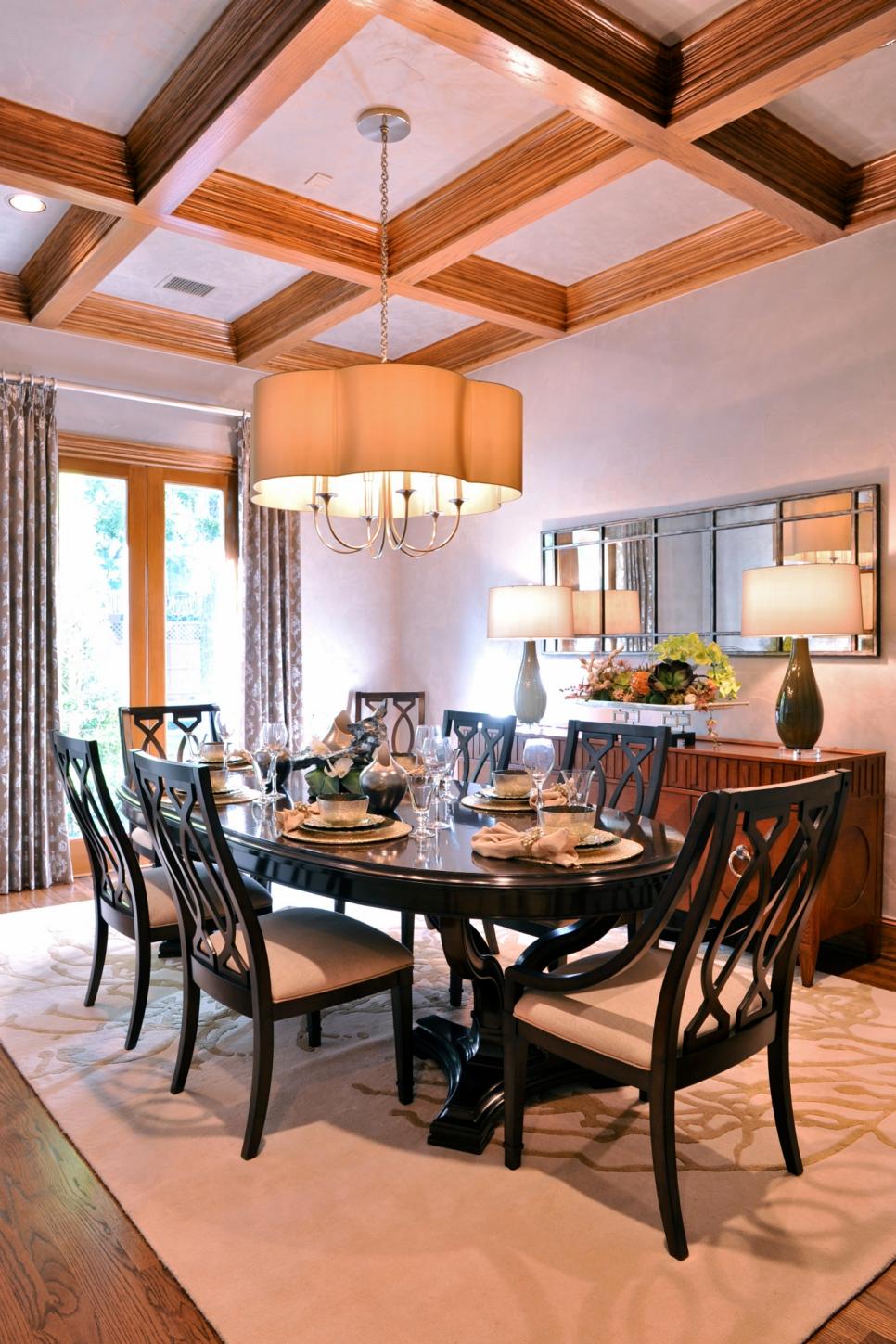 Transitional Dining Room With Oval Table | HGTV
