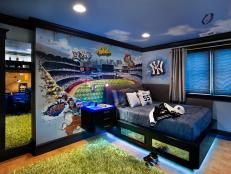 Inspired by his favorite baseball team, a teenage boy's formerly cluttered room is given a Yankees-themed makeover.