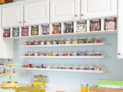 Organize My Craft Room : How To Organize A Craft Room My Experience With A Professional Organizer Run To Radiance - Wishing your craft room looked like all the gorgeous ones you see on pinterest?