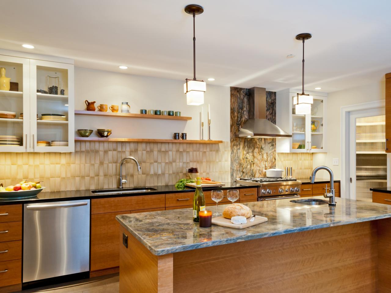 15+ Design Ideas for Kitchens Without Upper Cabinets