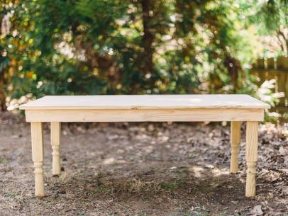 Plants for outlet outdoor table
