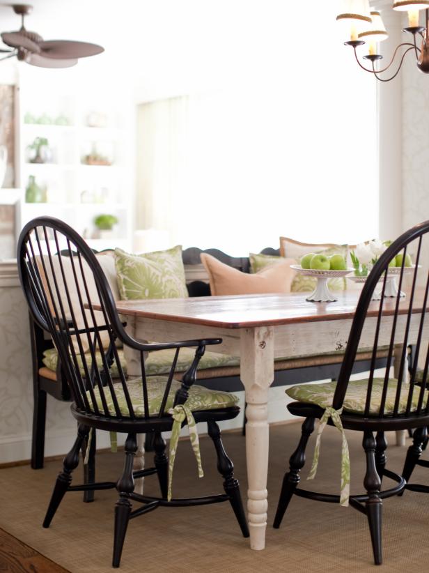 Black Windsor Chairs Around Country, Windsor Dining Room Set