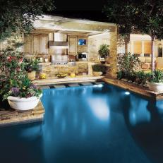 Poolside Retreat With Kitchen Area and Swim-Up Bar