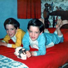 Childhood Photo of Property Brothers Drew and Jonathan 