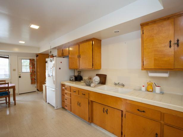 Dated Craftsman Kitchen With Linoleum Flooring | HGTV