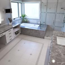 Modern Bathroom With Porcelain and Mosaic Floor Tiles