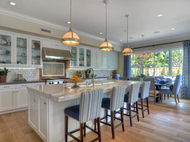 Open Plan Eat-In Kitchen With Oversized Island and ...