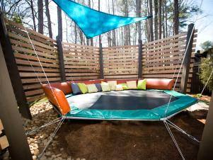 BP_HELBR311H_trampoline-with-pillows-123601_339018_h