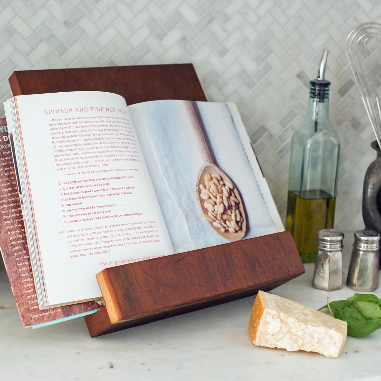 Create Your Own Cookbook: Expert Tips for Crafting Personalized