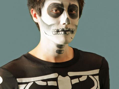 Halloween Makeup Tutorial: Skeleton