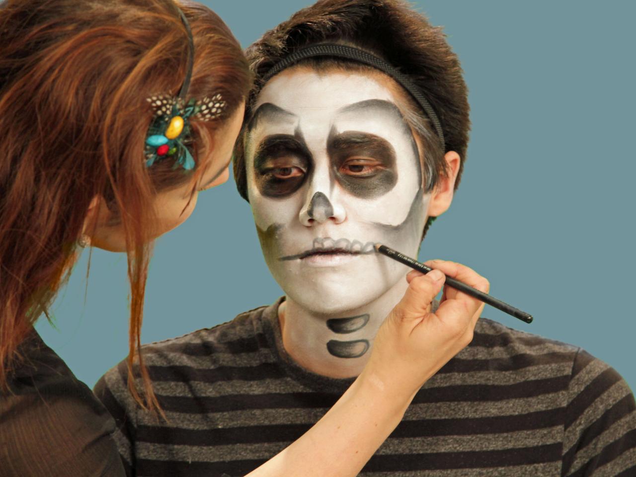 How To Do Skeleton Face Makeup Easy At Catherine Dorsey Blog