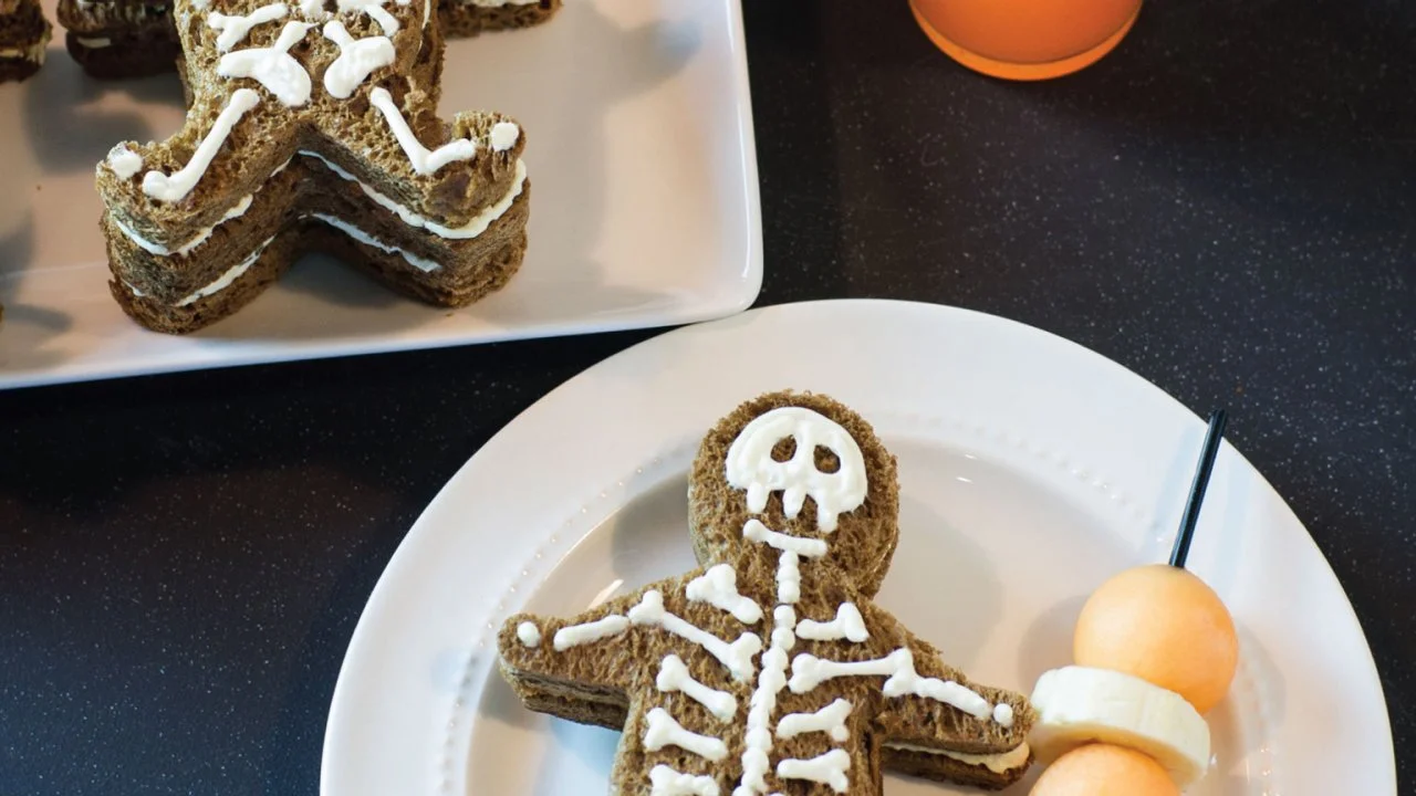 Halloween Snack: Scream Cheese Sandwiches | HGTV