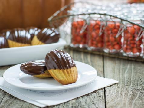 Fall Recipe: Chocolate-Dipped Pumpkin Madeleines
