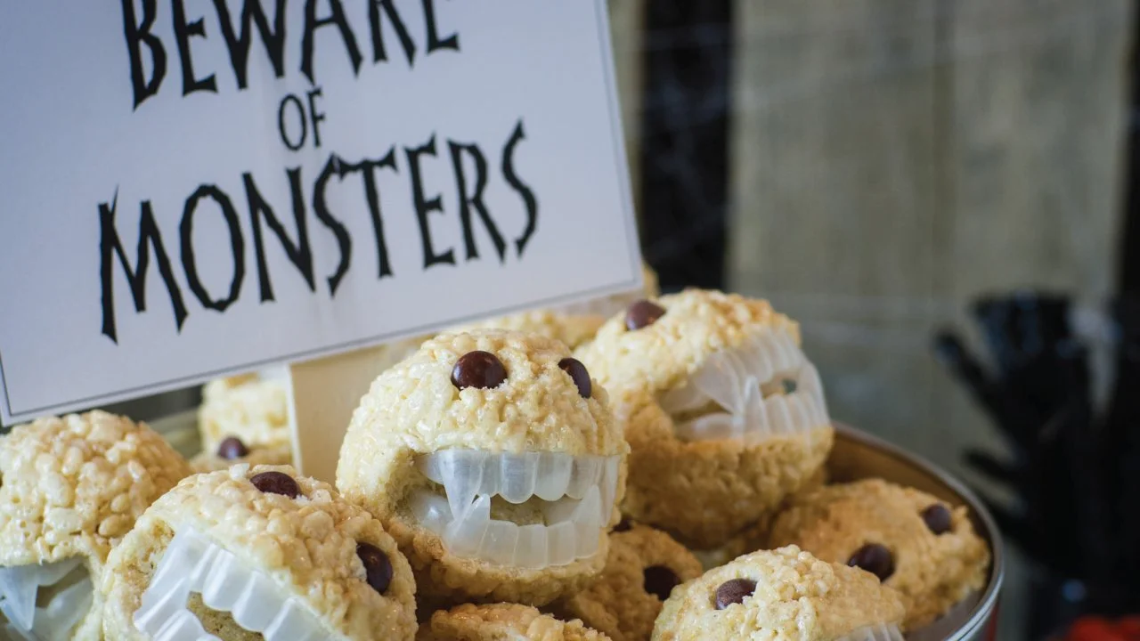 How to Make Rice Cereal Halloween Treats | HGTV