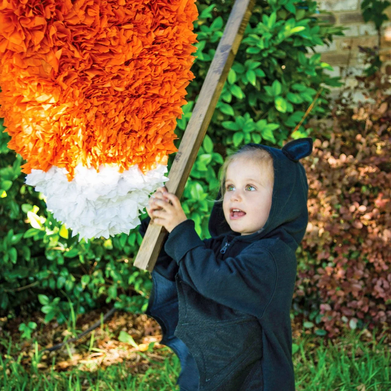 How to Make a Candy Corn Pinata for Halloween | HGTV