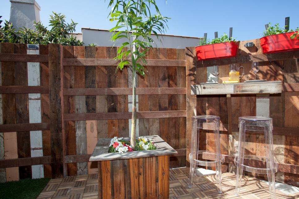 26 Reclaimed Wood Projects That The Barnwood Builders Crew