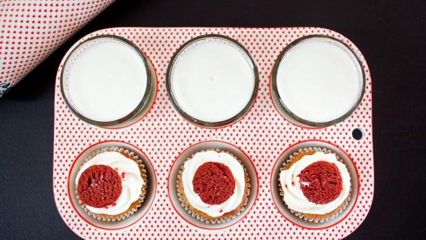 10 Creative Milk + Cookie Combos for Santa