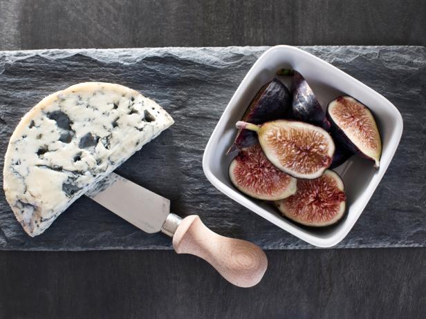 Fig and blue cheese appetizer