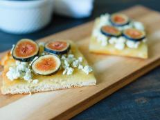 Fig and blue cheese flatbread