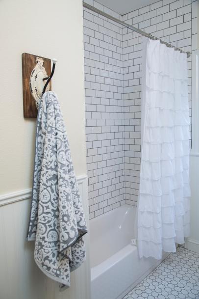 Fixer Upper S Best Bathroom Flips, Joanna Gaines Shower Curtain