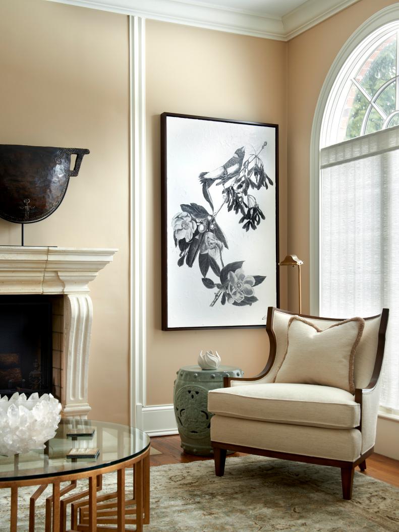 Traditional White Armchair 