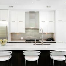 Contemporary White Eat-In Kitchen Looks Spacious & Bright