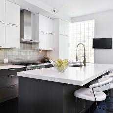 Contemporary Eat-In Kitchen With Stainless Steel Accents Feels Bright, Spacious