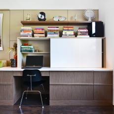 Built-In Desk Maximizes Space in Modern Kitchen