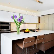 Airy, Modern Kitchen Feels Clean With Ample Storage