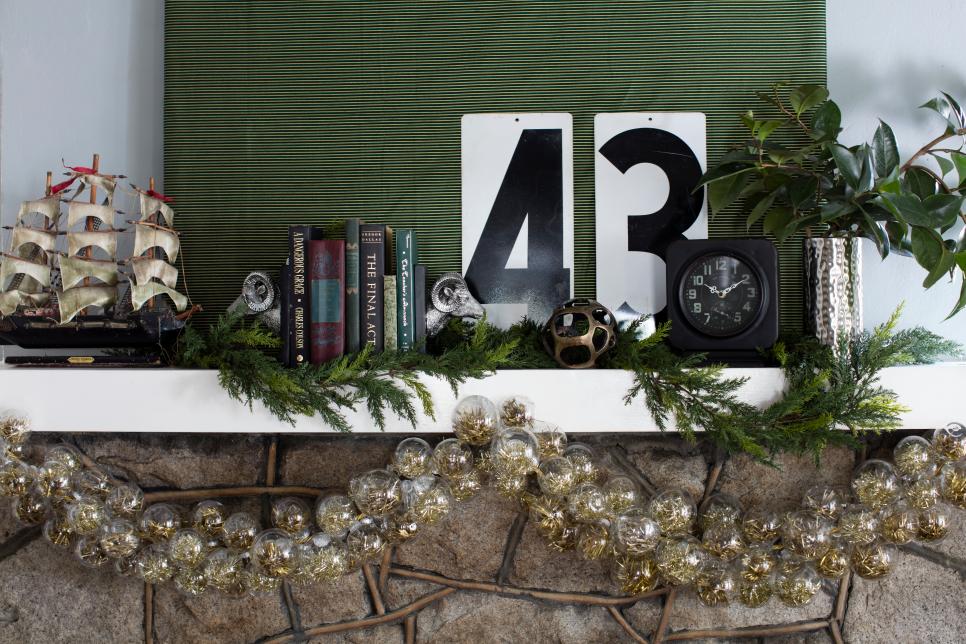 4 Festive Ways To Decorate The Mantel For Christmas Hgtv