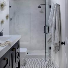 Black-and-White Bathroom is Contemporary Chic