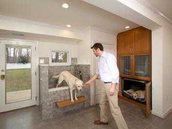 Mudroom With Dog Kennel and Spa