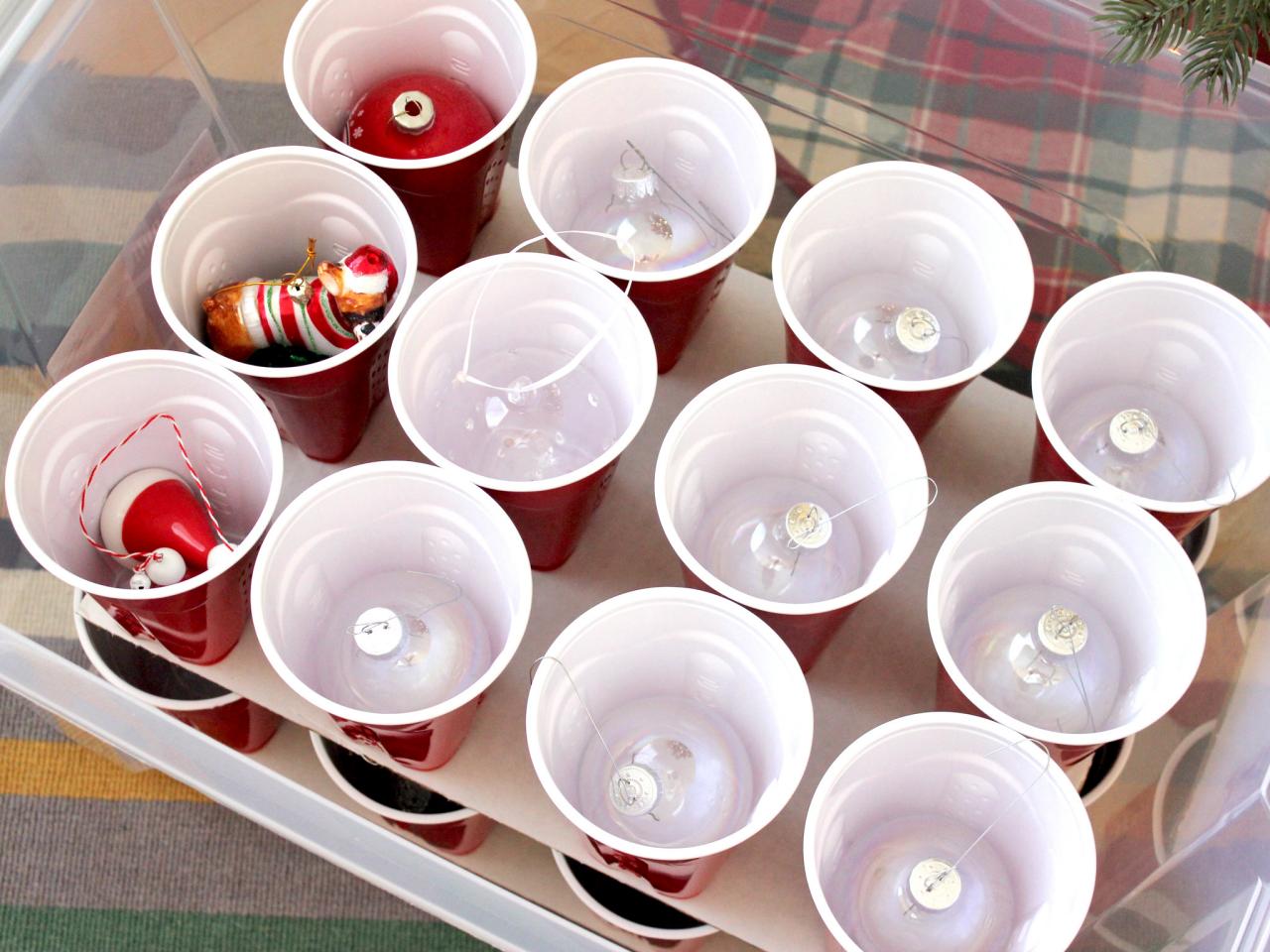 EASY DIY ORNAMENT STORAGE Tote - Budget Friendly Christmas Organizer 