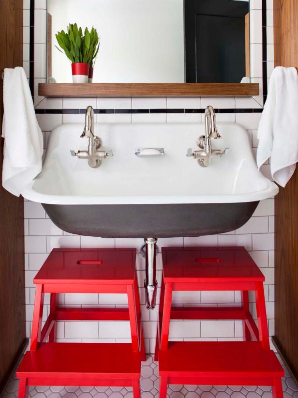 Unique kids bathroom ideas photo gallery 30 Kid Friendly Bathroom Design Ideas Hgtv