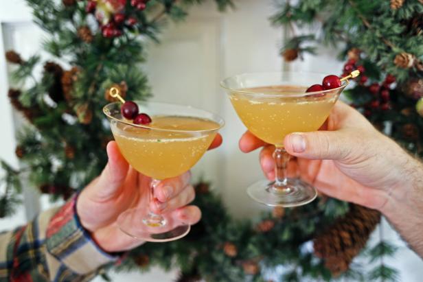 Holiday Cocktail Ginger Bell Bourbon Hgtv