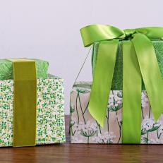 Color-Coordinated Gift Wrap